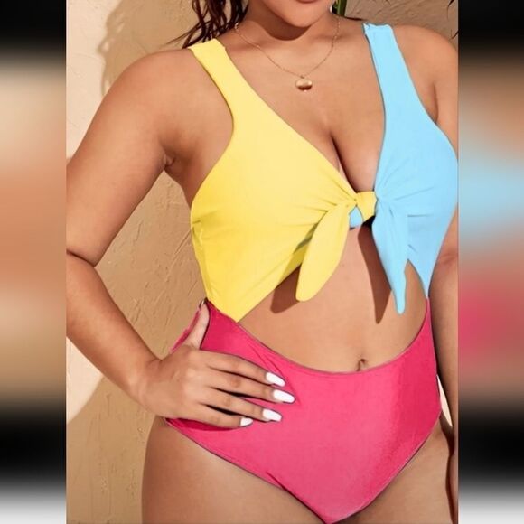 Nwt plus size color block 1pc swim suit 3X - Picture 2 of 4